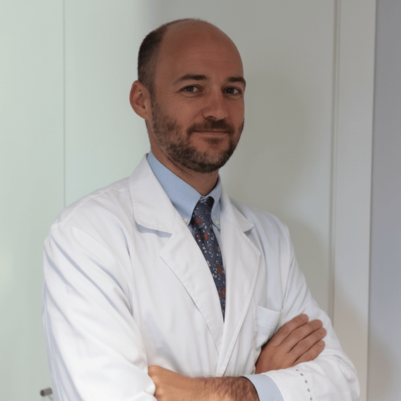 David León Jiménez, Internista